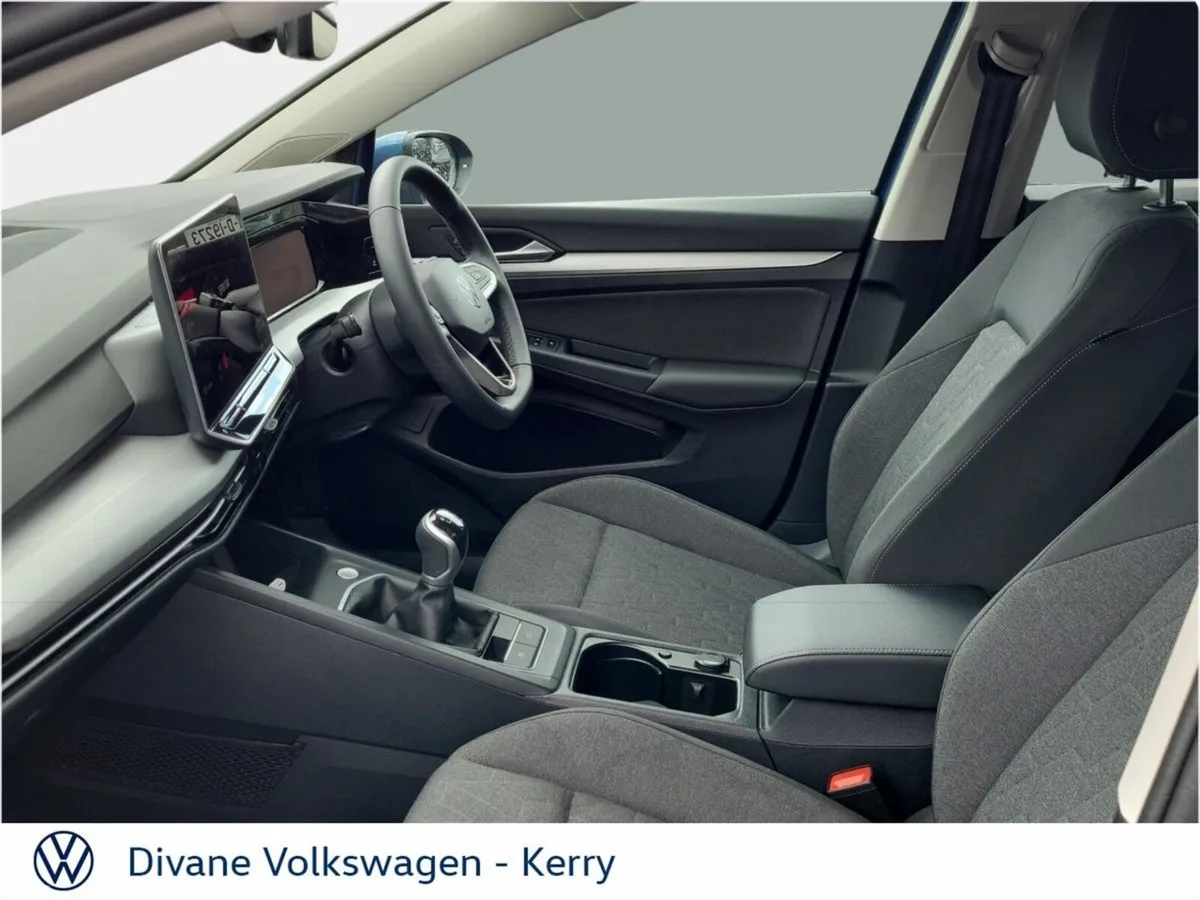 Volkswagen Golf Hatchback, Diesel, 2025, Blue