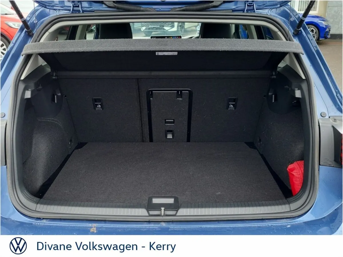 Volkswagen Golf Hatchback, Diesel, 2025, Blue