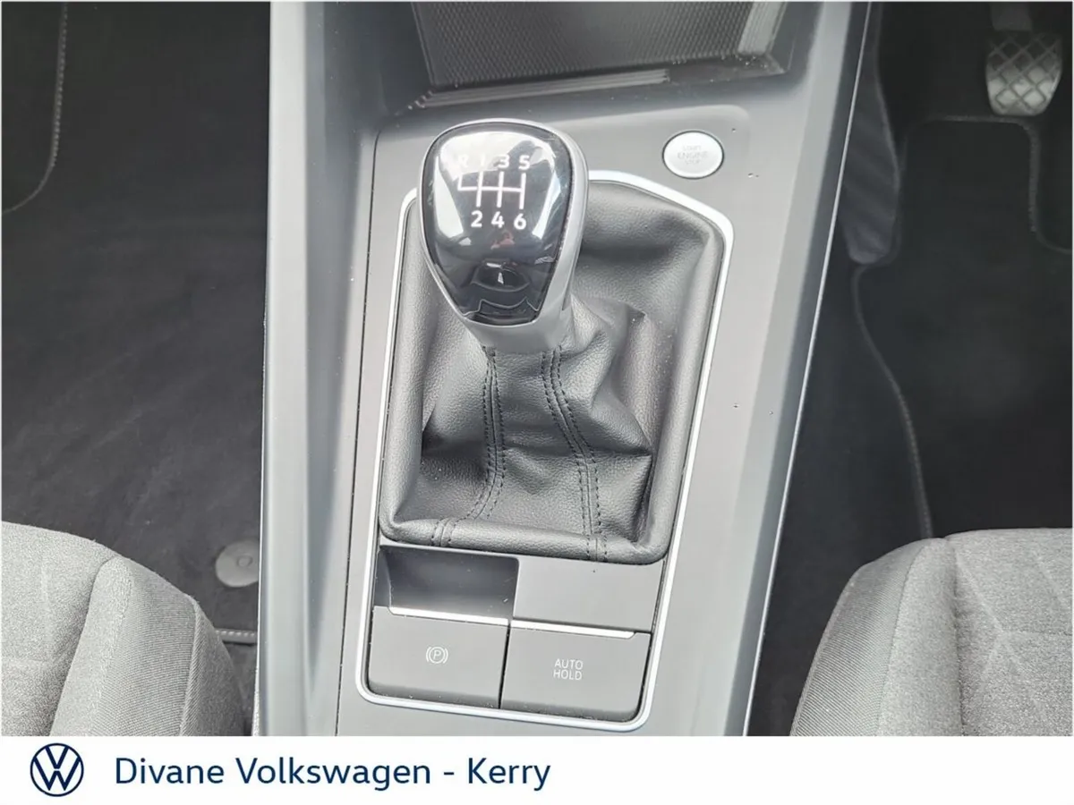 Volkswagen Golf Hatchback, Diesel, 2025, Blue