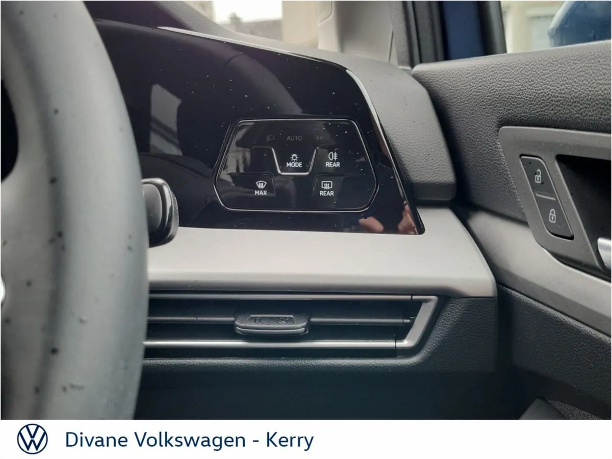 Volkswagen Golf Hatchback, Diesel, 2025, Blue