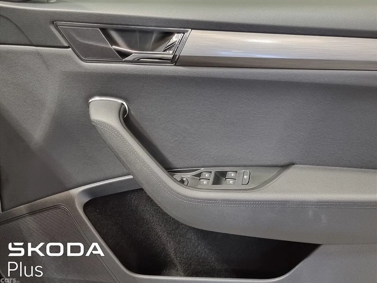Skoda Superb Saloon, Diesel, 2023, Grey