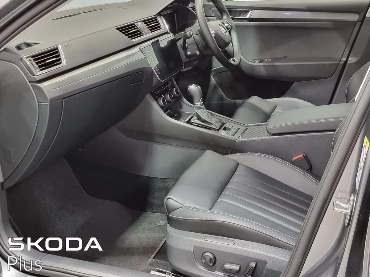 Skoda Superb Saloon, Diesel, 2023, Grey