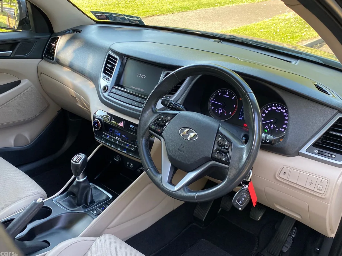 Hyundai Tucson SUV, Diesel, 2016, Grey