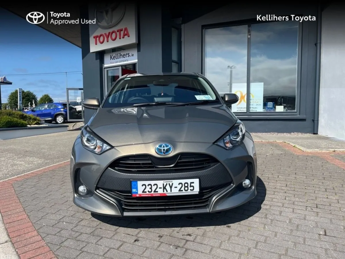 Toyota Yaris Hatchback, Petrol Hybrid, 2023, Bronze