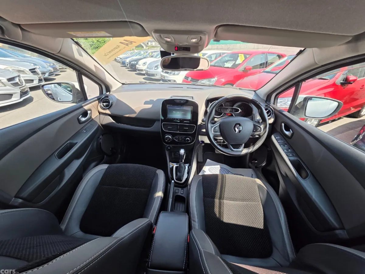 Renault Clio Hatchback, Petrol, 2019, White