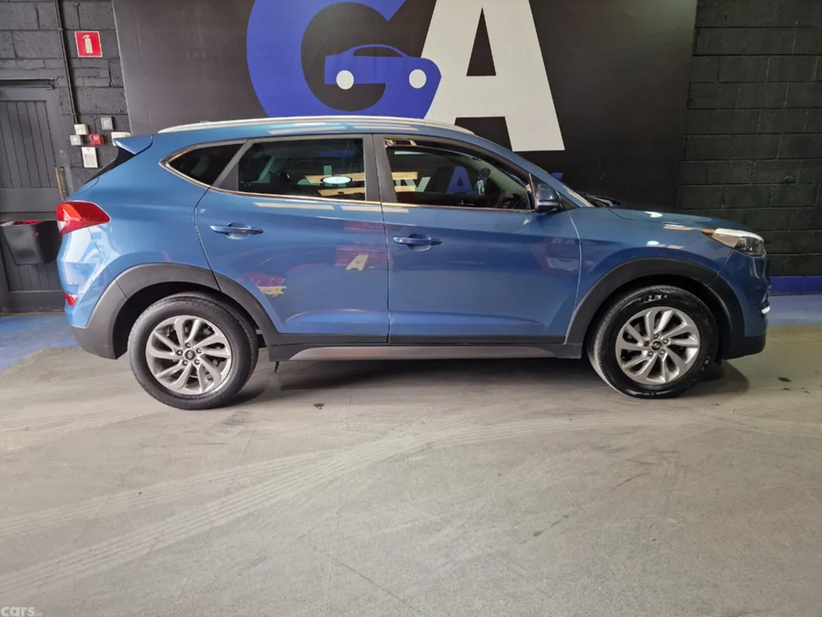 Hyundai Tucson SUV, Diesel, 2016, Blue