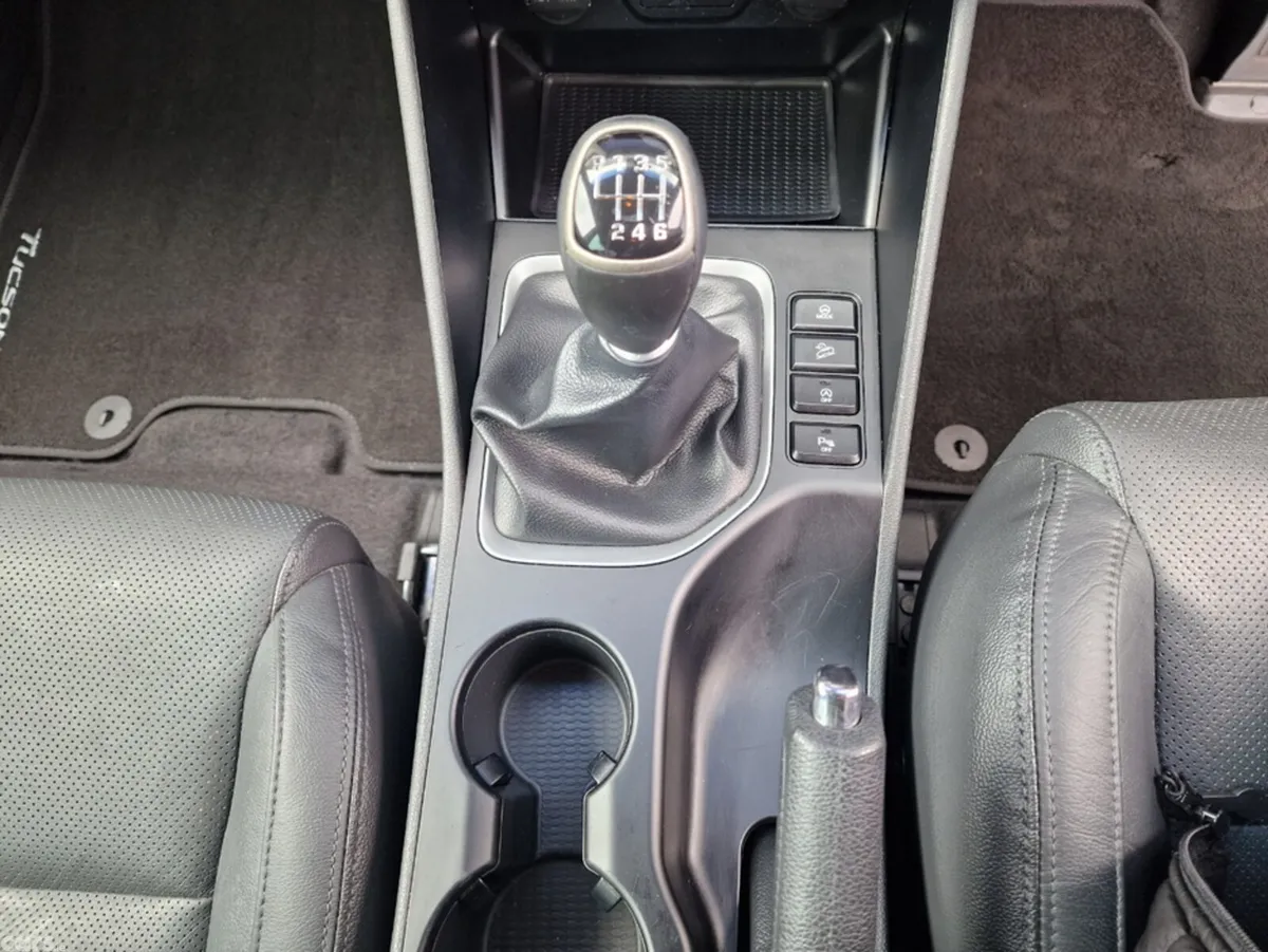 Hyundai Tucson SUV, Diesel, 2018, Brown