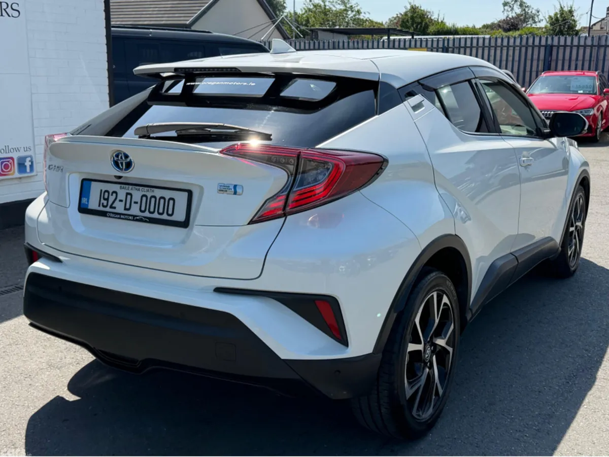 Toyota C-HR Hatchback, Petrol Hybrid, 2019, White