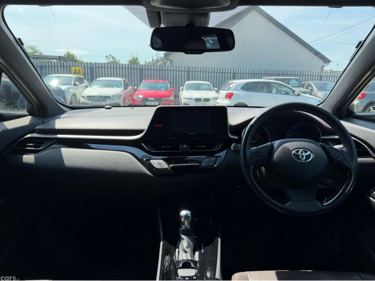 Toyota C-HR Hatchback, Petrol Hybrid, 2019, White