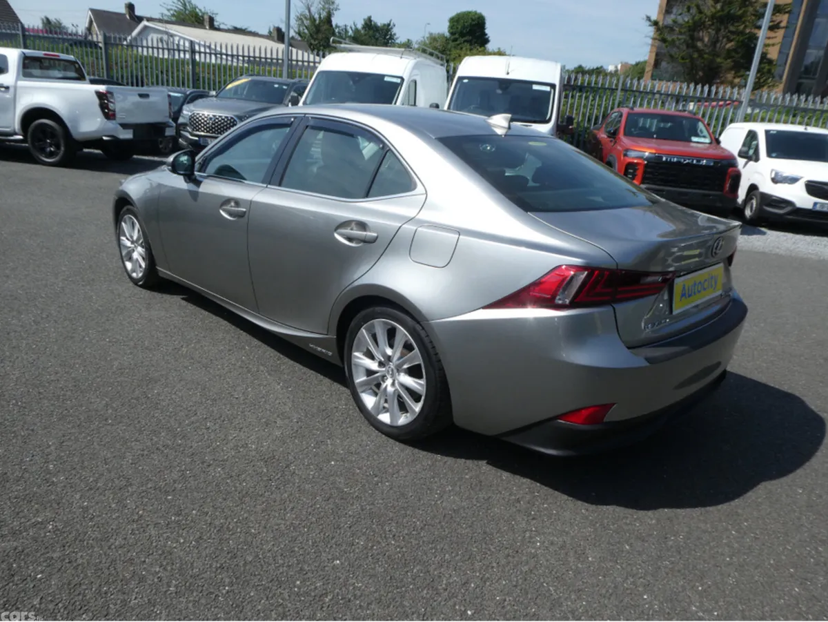 Lexus IS Saloon, Petrol Hybrid, 2015, Silver