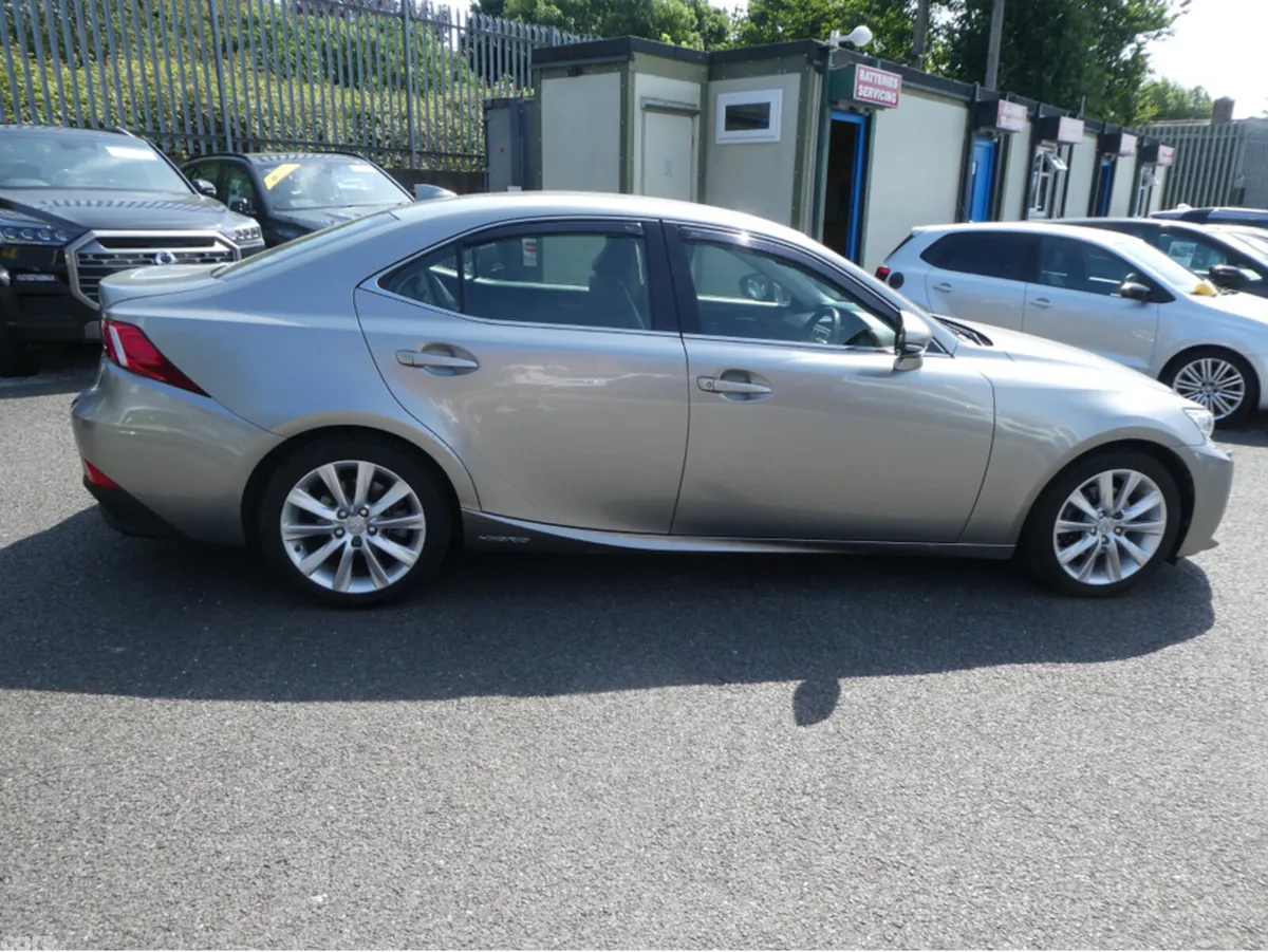 Lexus IS Saloon, Petrol Hybrid, 2015, Silver