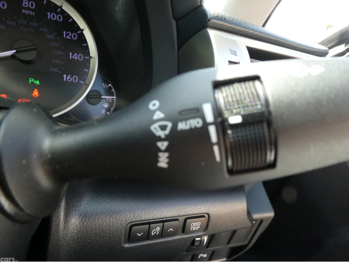 Lexus IS Saloon, Petrol Hybrid, 2015, Silver