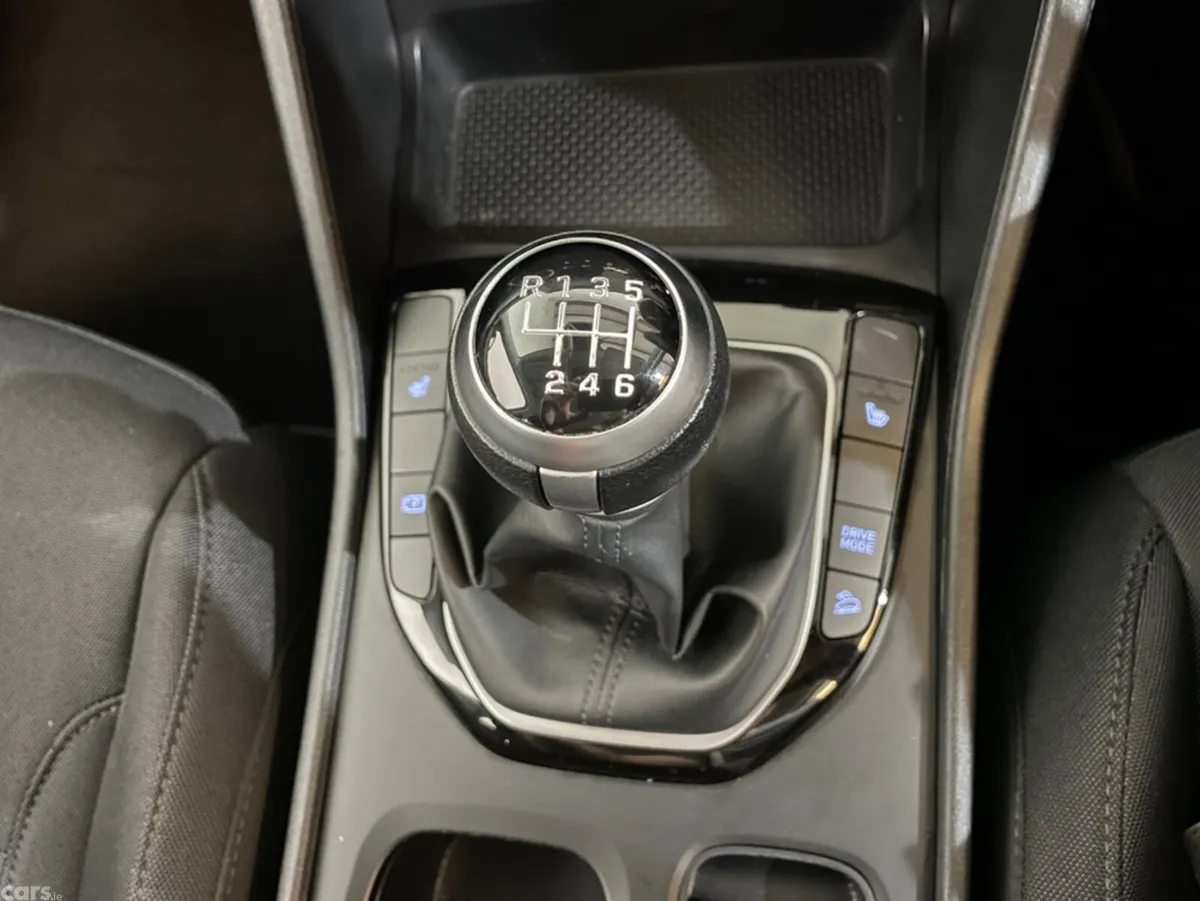 Hyundai Tucson MPV, Diesel, 2022, Grey