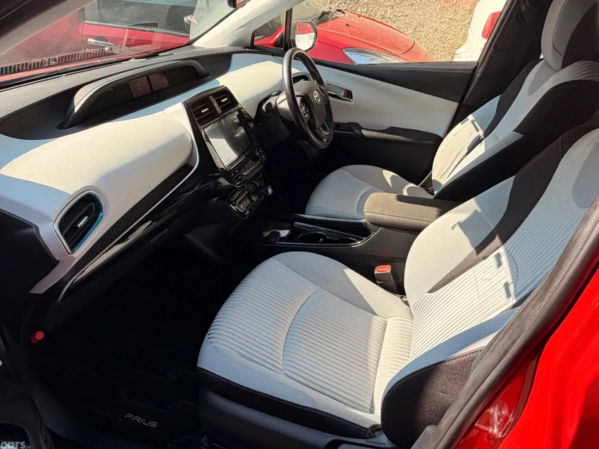 Toyota Prius Hatchback, Petrol Hybrid, 2019, Red