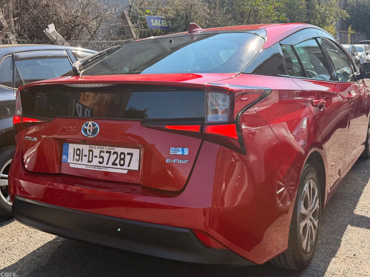 Toyota Prius Hatchback, Petrol Hybrid, 2019, Red