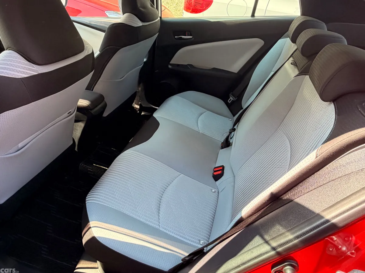 Toyota Prius Hatchback, Petrol Hybrid, 2019, Red