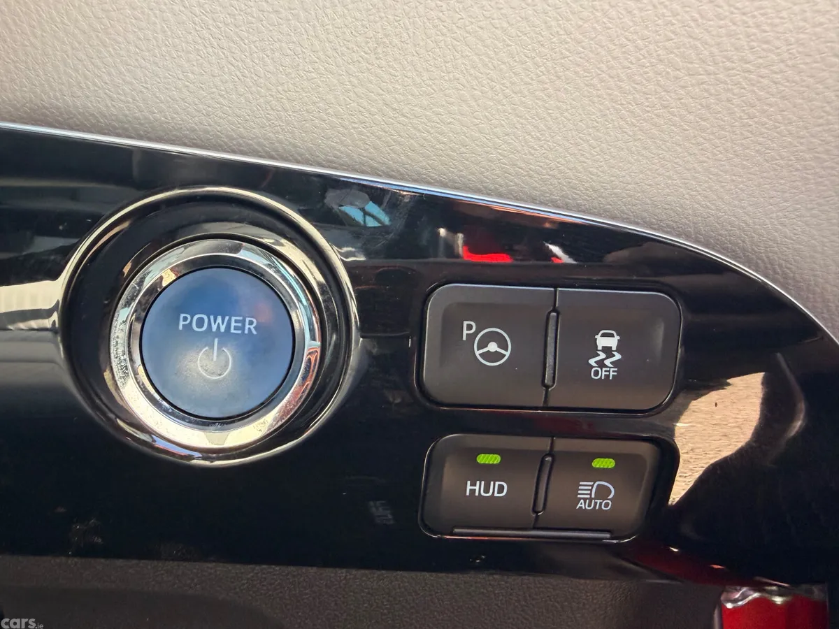 Toyota Prius Hatchback, Petrol Hybrid, 2019, Red