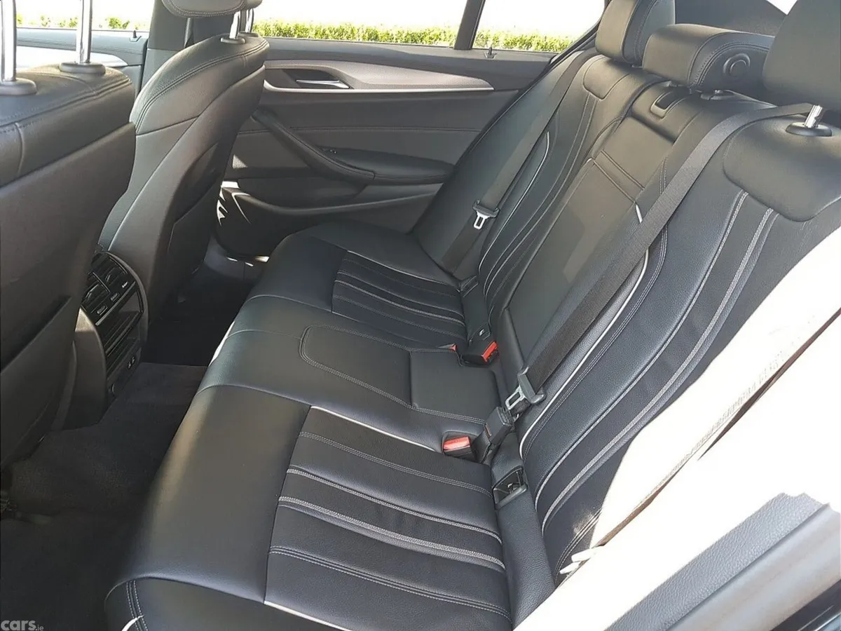 BMW 5-Series Saloon, Petrol Plug-in Hybrid, 2020, Black