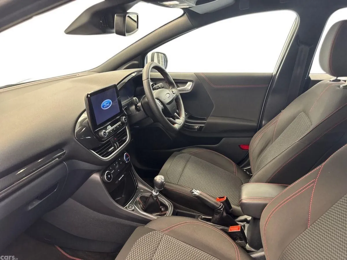 Ford Puma MPV, Petrol Hybrid, 2021, White