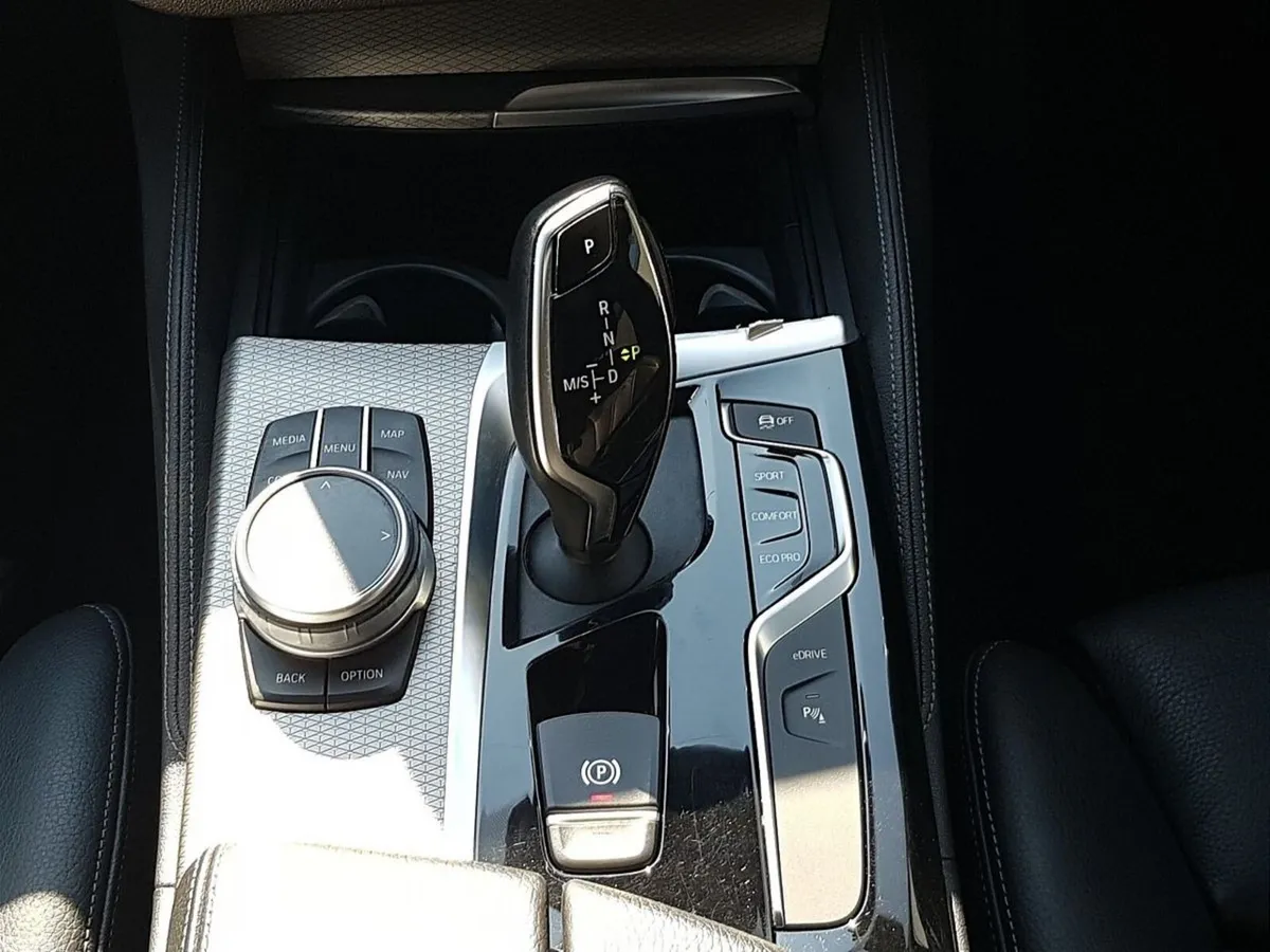 BMW 5-Series Saloon, Petrol Plug-in Hybrid, 2020, Black