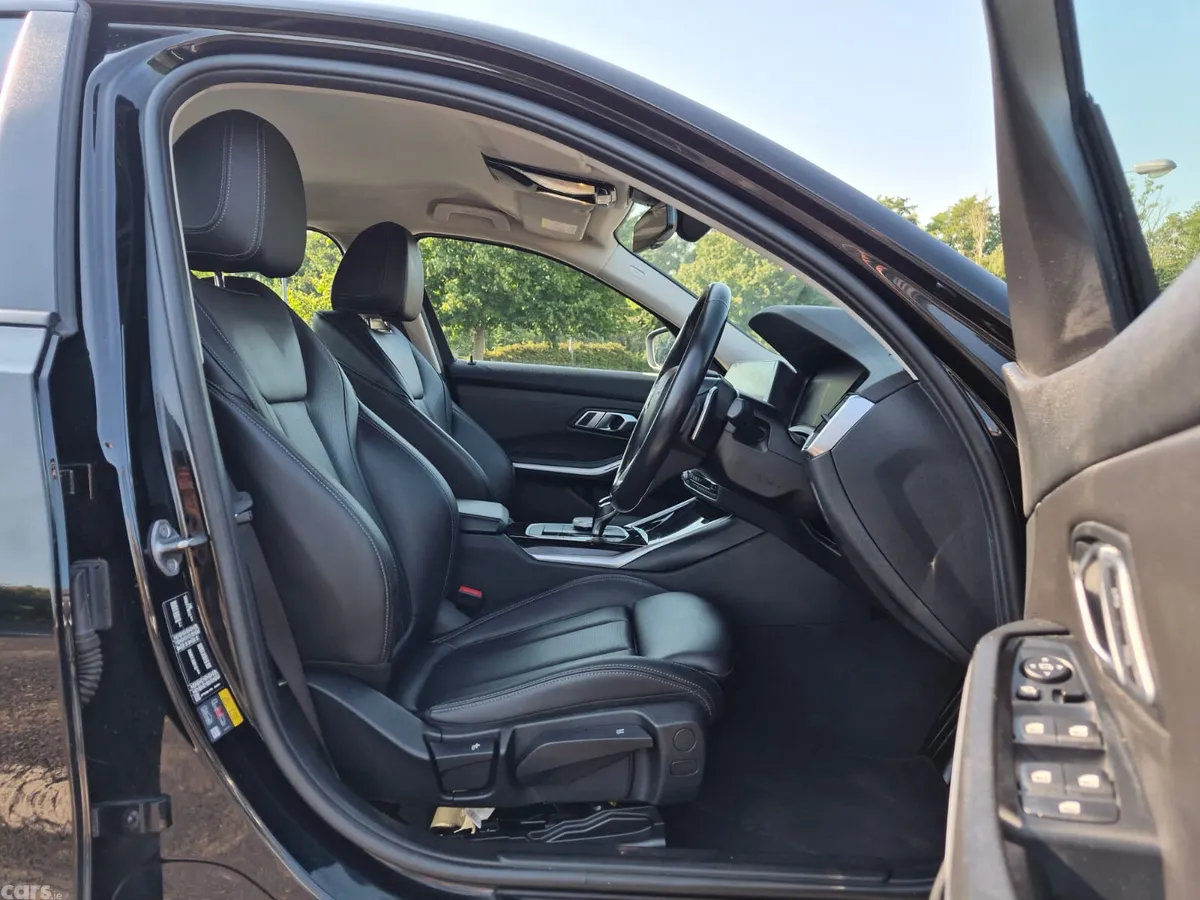 BMW 3-Series Saloon, Petrol Plug-in Hybrid, 2022, Black