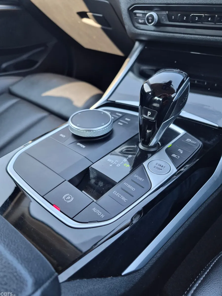 BMW 3-Series Saloon, Petrol Plug-in Hybrid, 2022, Black