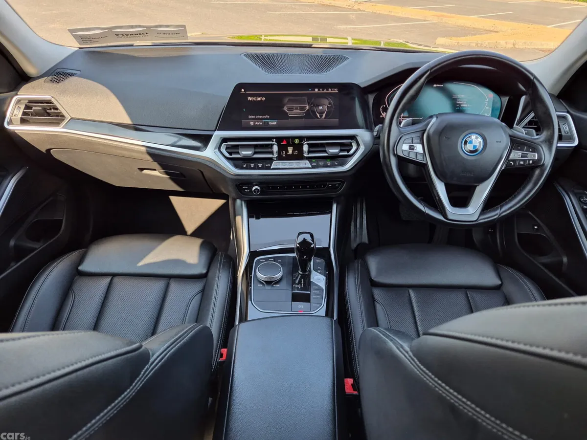 BMW 3-Series Saloon, Petrol Plug-in Hybrid, 2022, Black