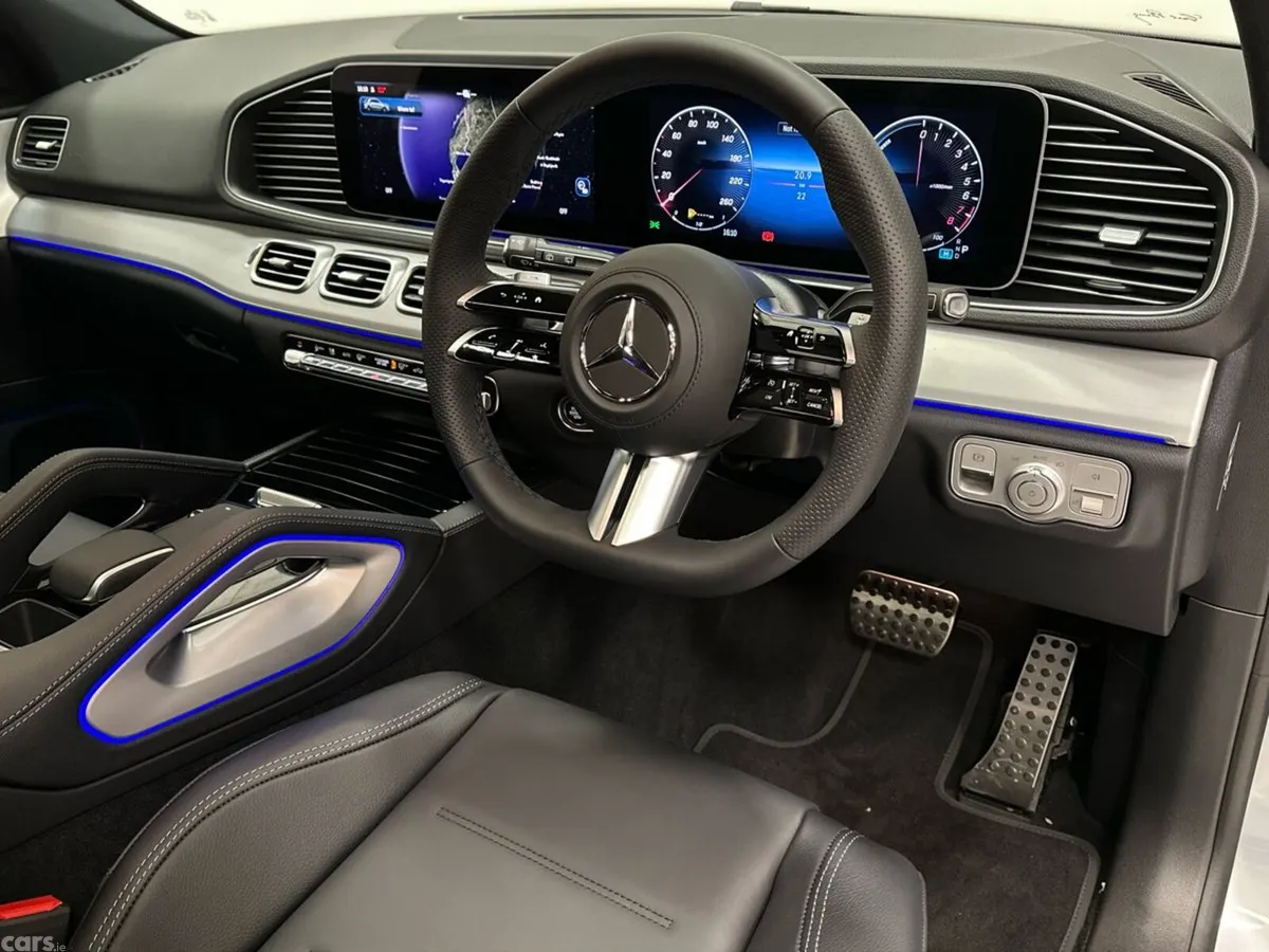 Mercedes-Benz GLE SUV, Petrol Plug-in Hybrid, 2026, Silver