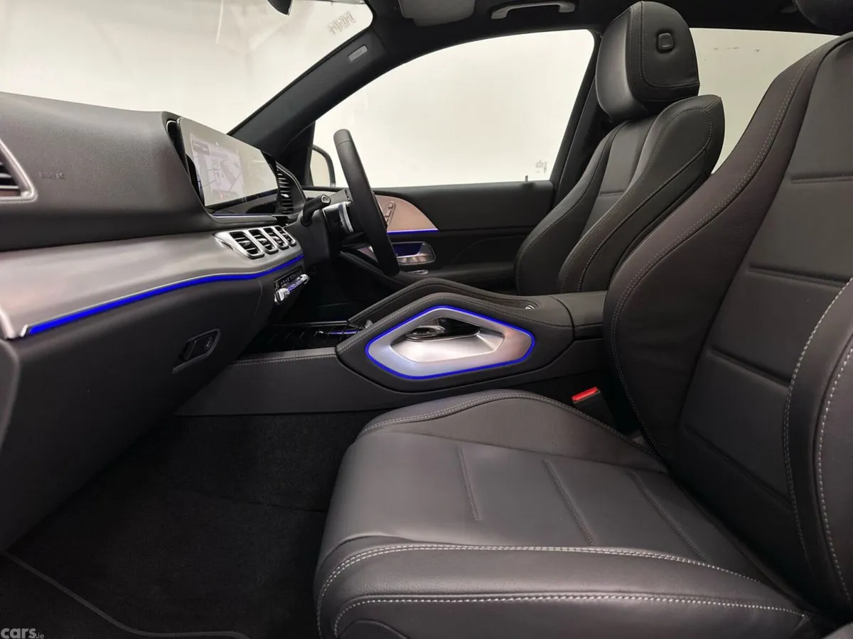 Mercedes-Benz GLE SUV, Petrol Plug-in Hybrid, 2026, Silver