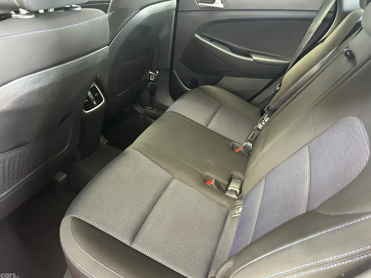 Hyundai Tucson SUV, Diesel, 2017, Red