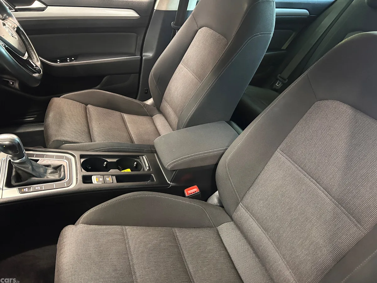 Volkswagen Passat Saloon, Diesel, 2016, Grey