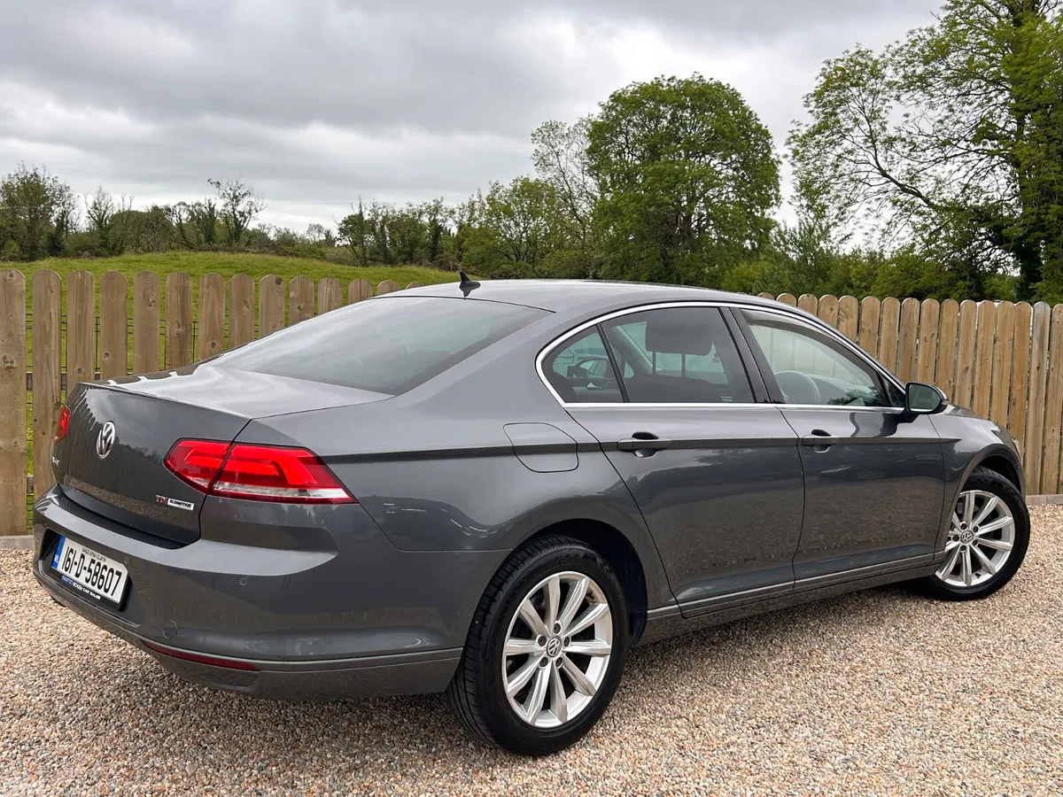 Volkswagen Passat Saloon, Diesel, 2016, Grey