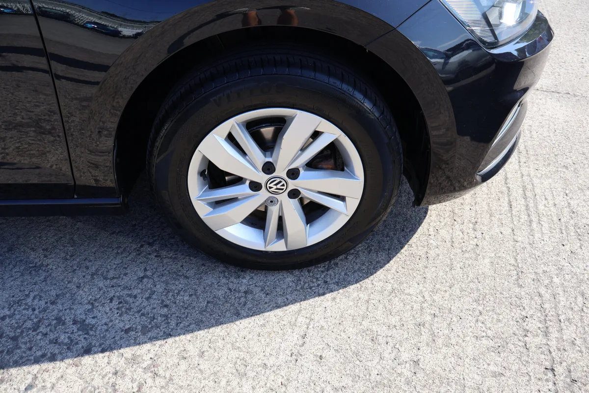 Volkswagen Polo Hatchback, Petrol, 2018, Black