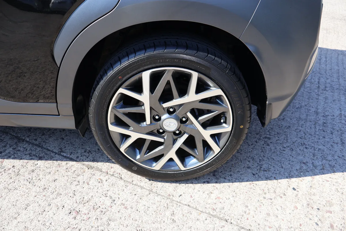 Hyundai KONA MPV, Petrol Hybrid, 2021, Black