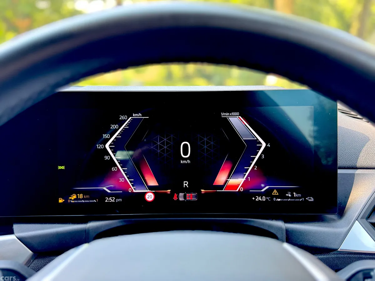 BMW 3-Series Estate/Jeep, Petrol Plug-in Hybrid, 2023, Black