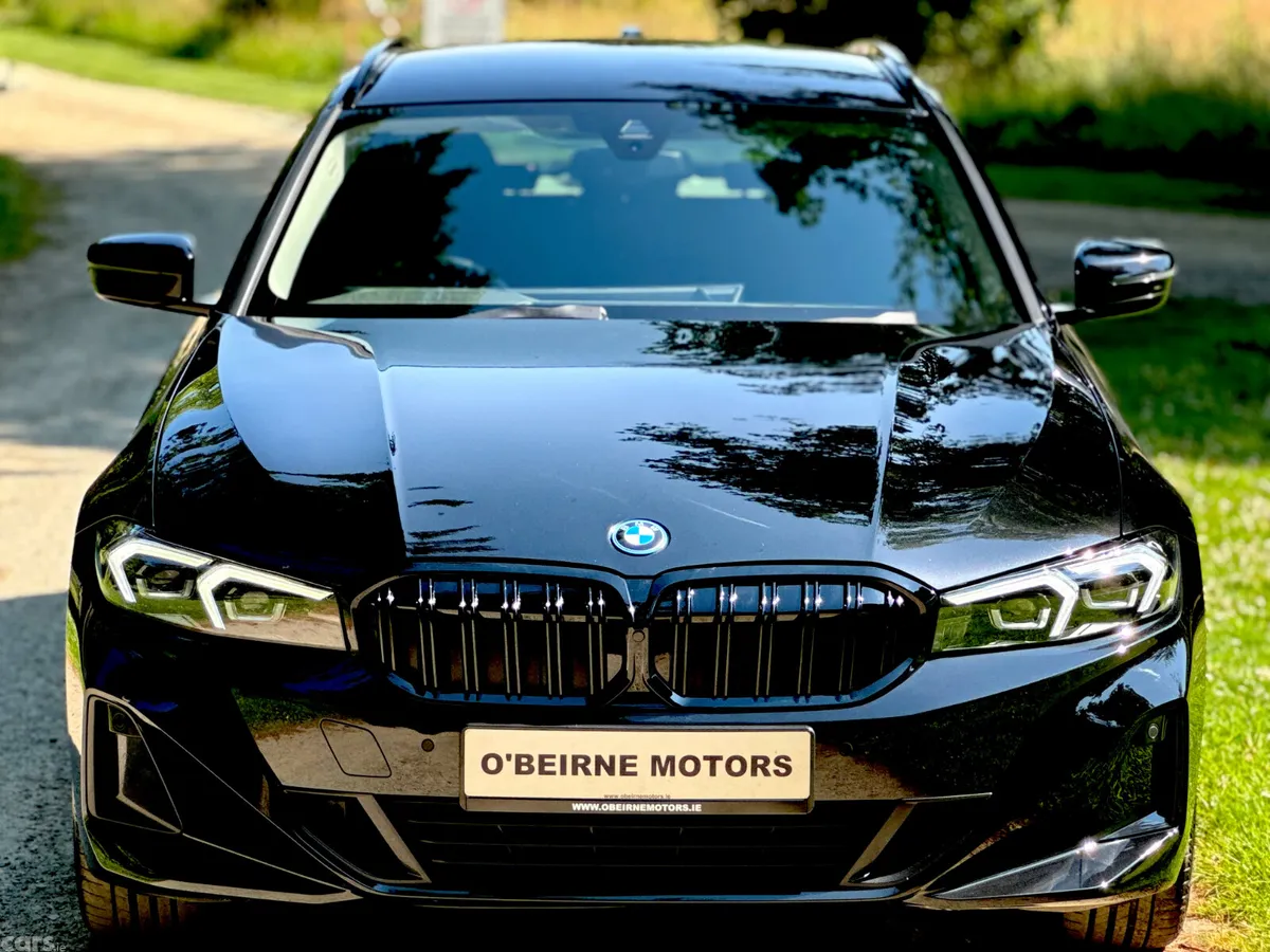 BMW 3-Series Estate/Jeep, Petrol Plug-in Hybrid, 2023, Black