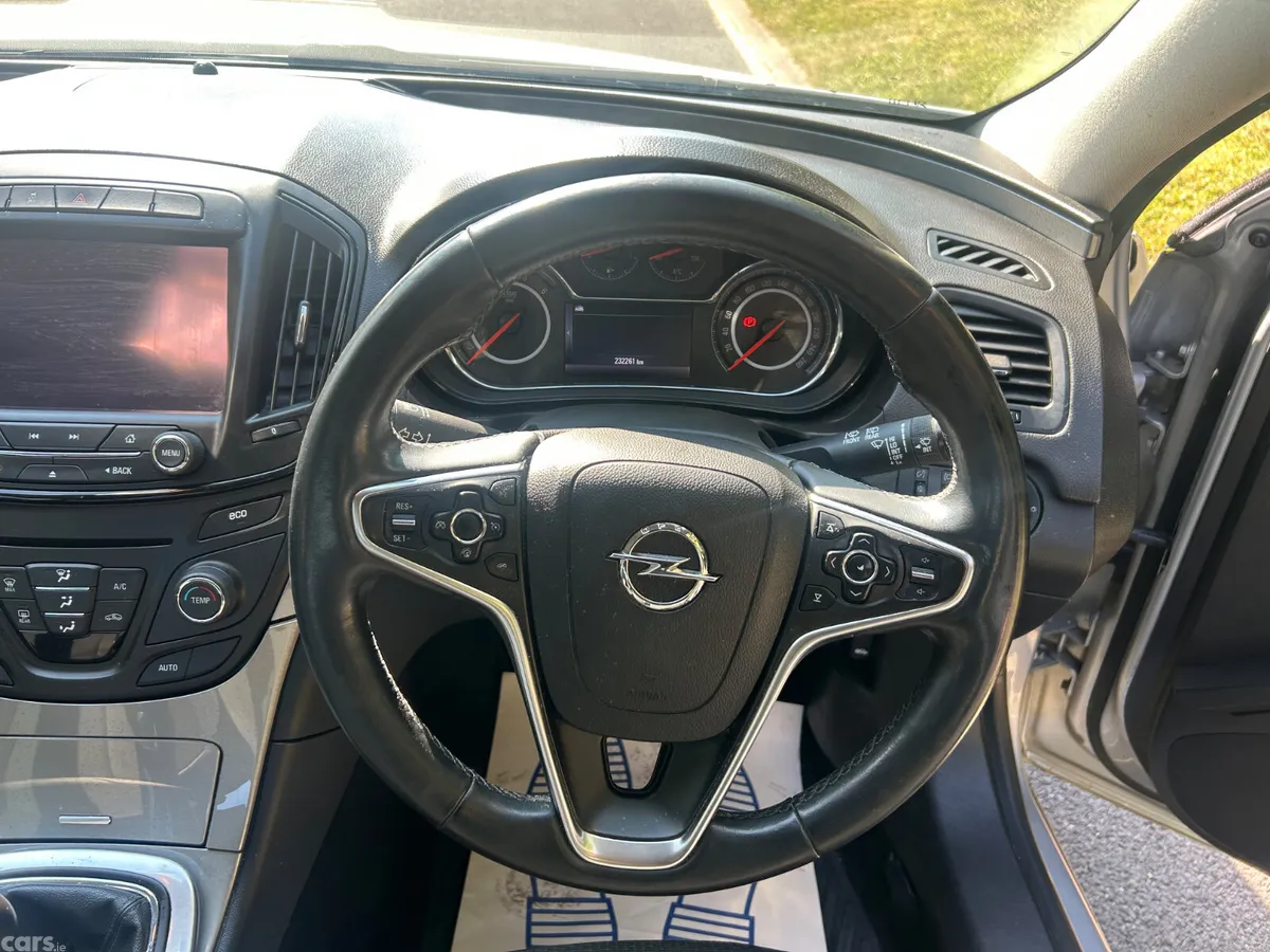 Opel Insignia Hatchback, Diesel, 2015, Silver