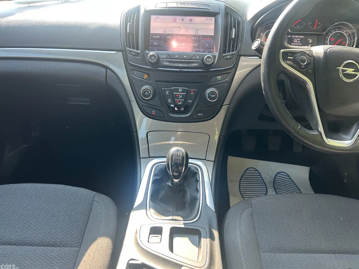Opel Insignia Hatchback, Diesel, 2015, Silver