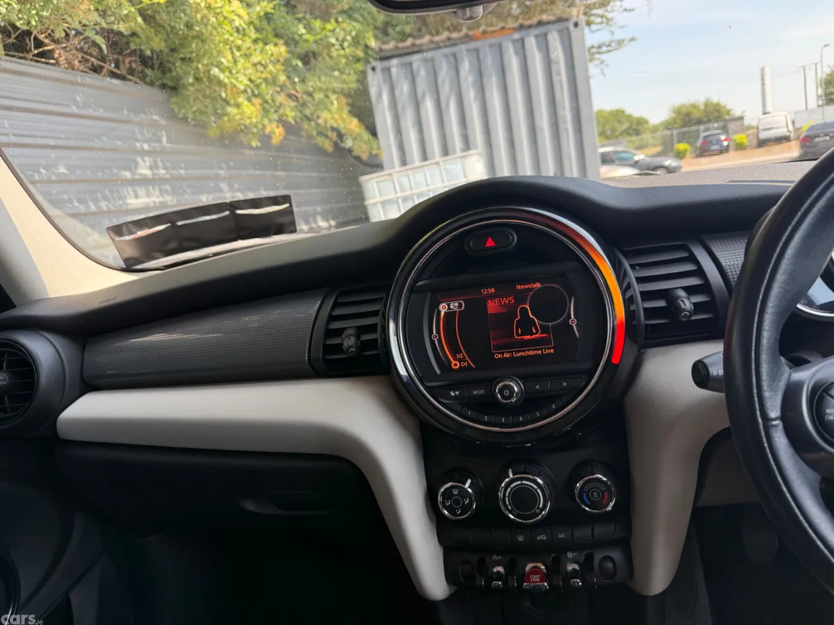 Mini Cooper Hatchback, Petrol, 2018, Black