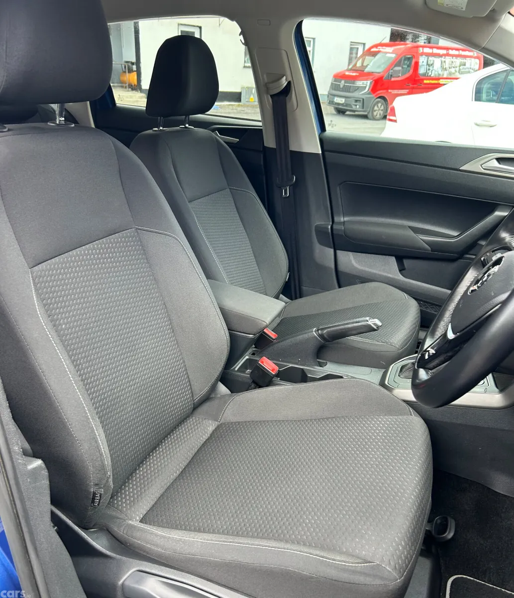 Volkswagen Polo Hatchback, Petrol, 2019, Blue
