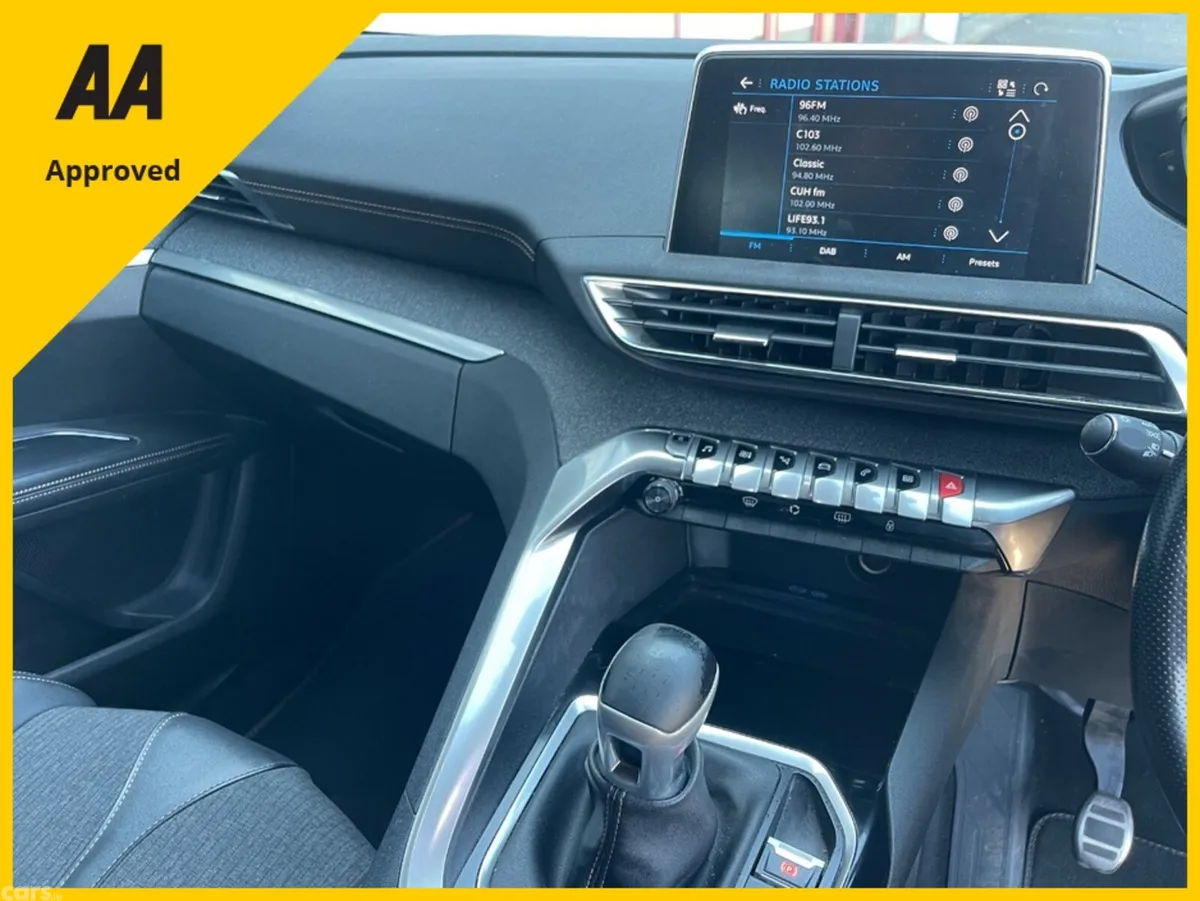 Peugeot 5008 MPV, Diesel, 2019, Grey