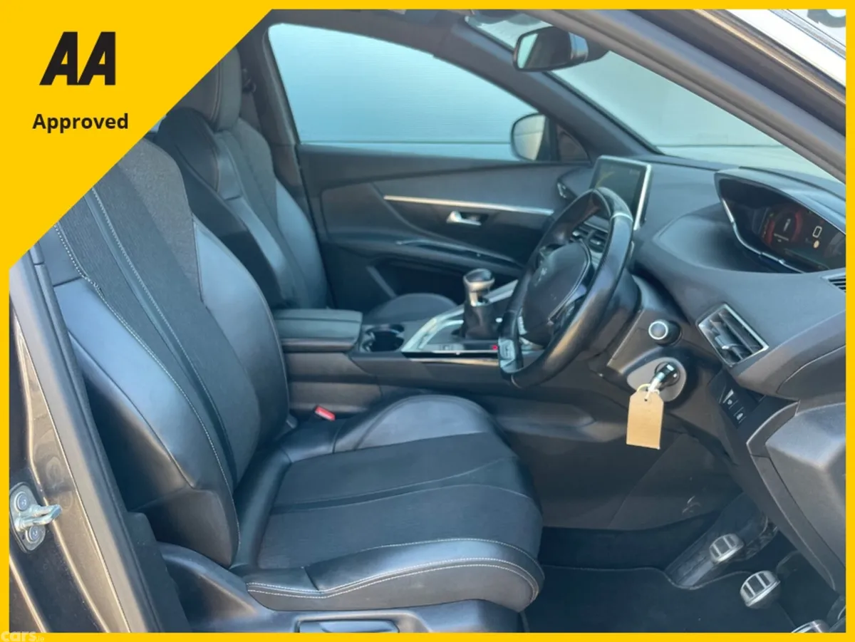 Peugeot 5008 MPV, Diesel, 2019, Grey
