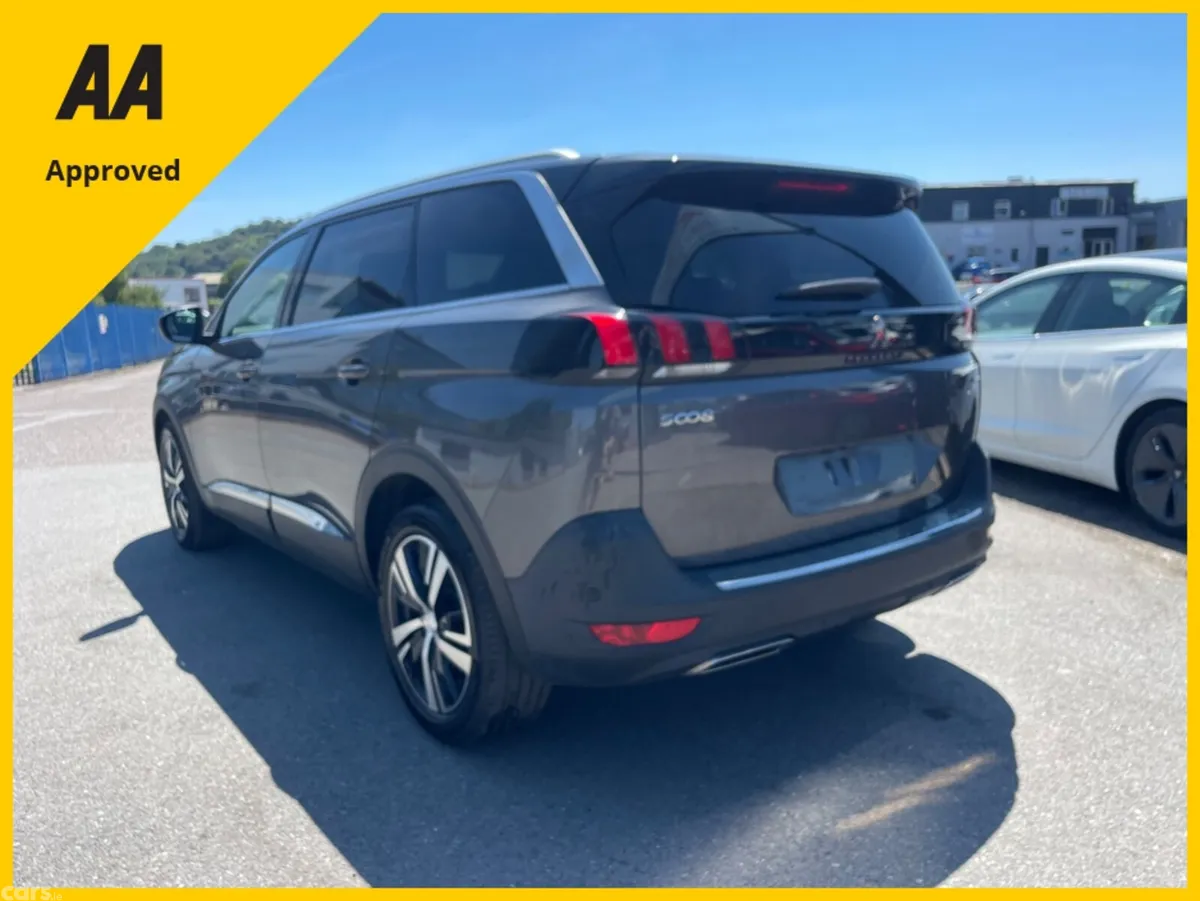 Peugeot 5008 MPV, Diesel, 2019, Grey