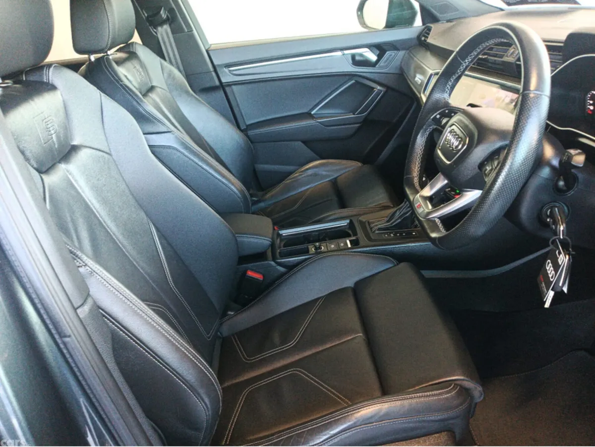 Audi Q3 SUV, Petrol Plug-in Hybrid, 2023, Grey
