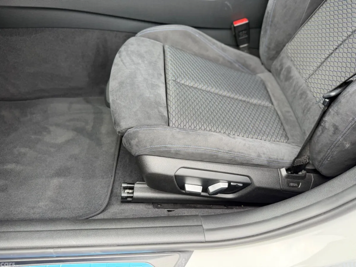 BMW 3-Series Saloon, Diesel, 2018, White