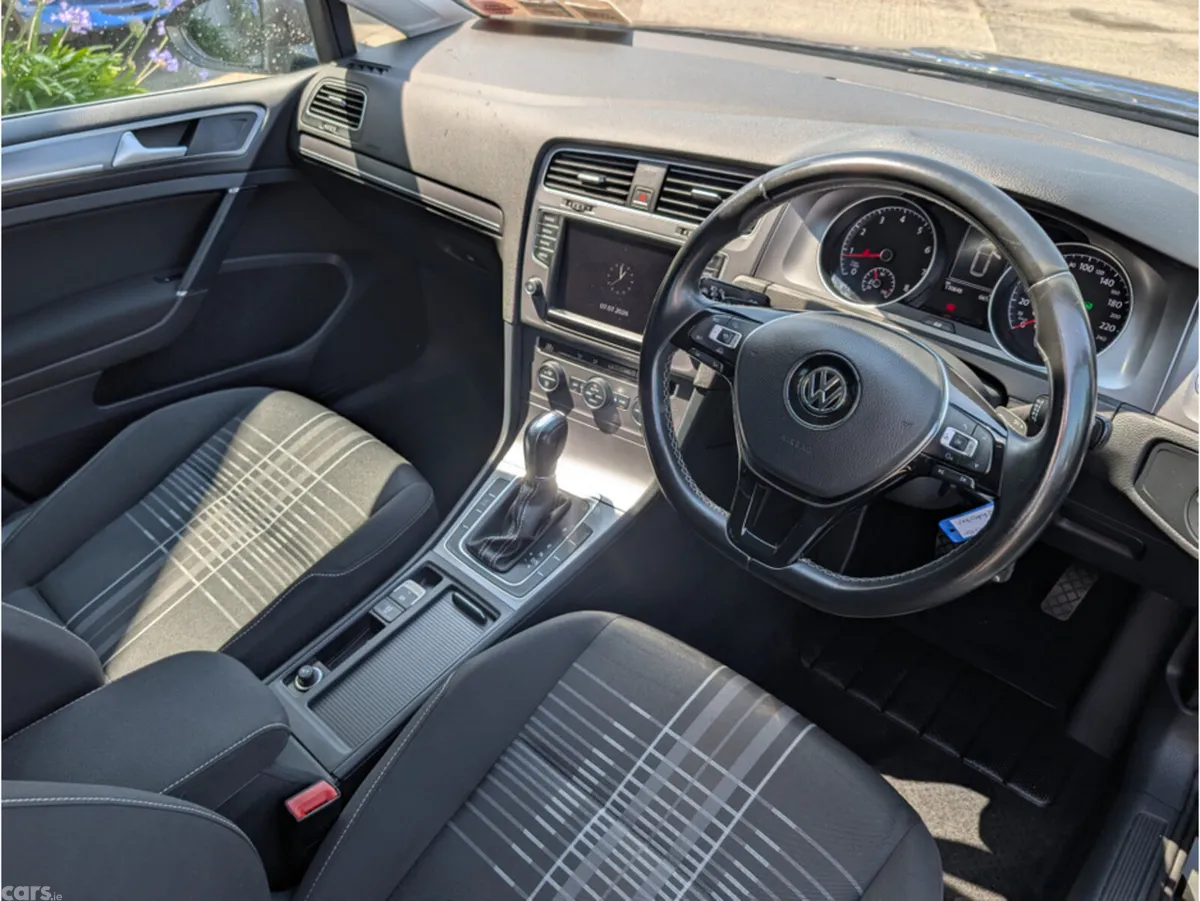 Volkswagen Golf Estate, Petrol, 2015, Grey