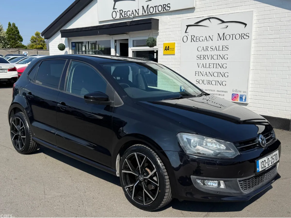 Volkswagen Polo Hatchback, Petrol, 2013, Black