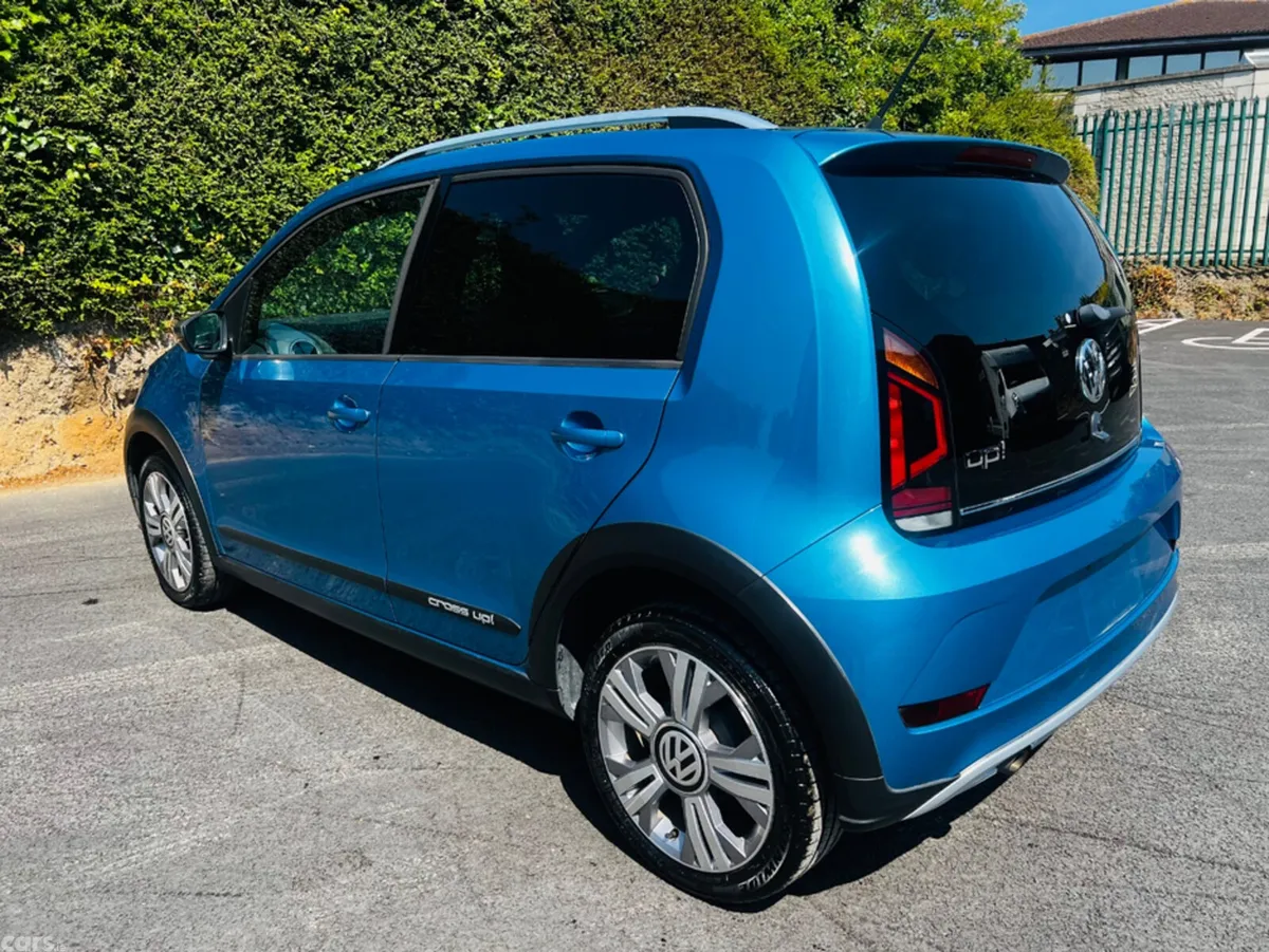 Volkswagen up! Hatchback, Petrol, 2017, Blue