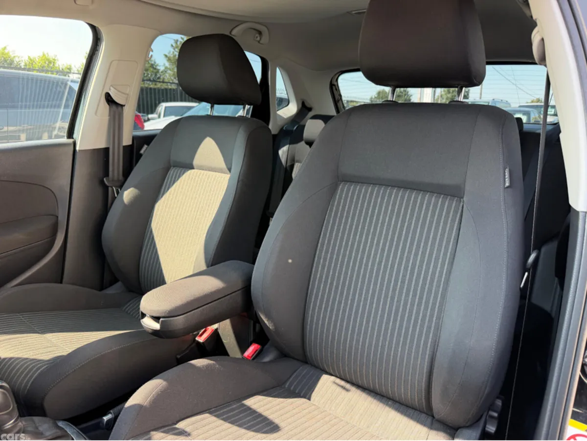 Volkswagen Polo Hatchback, Petrol, 2013, Black