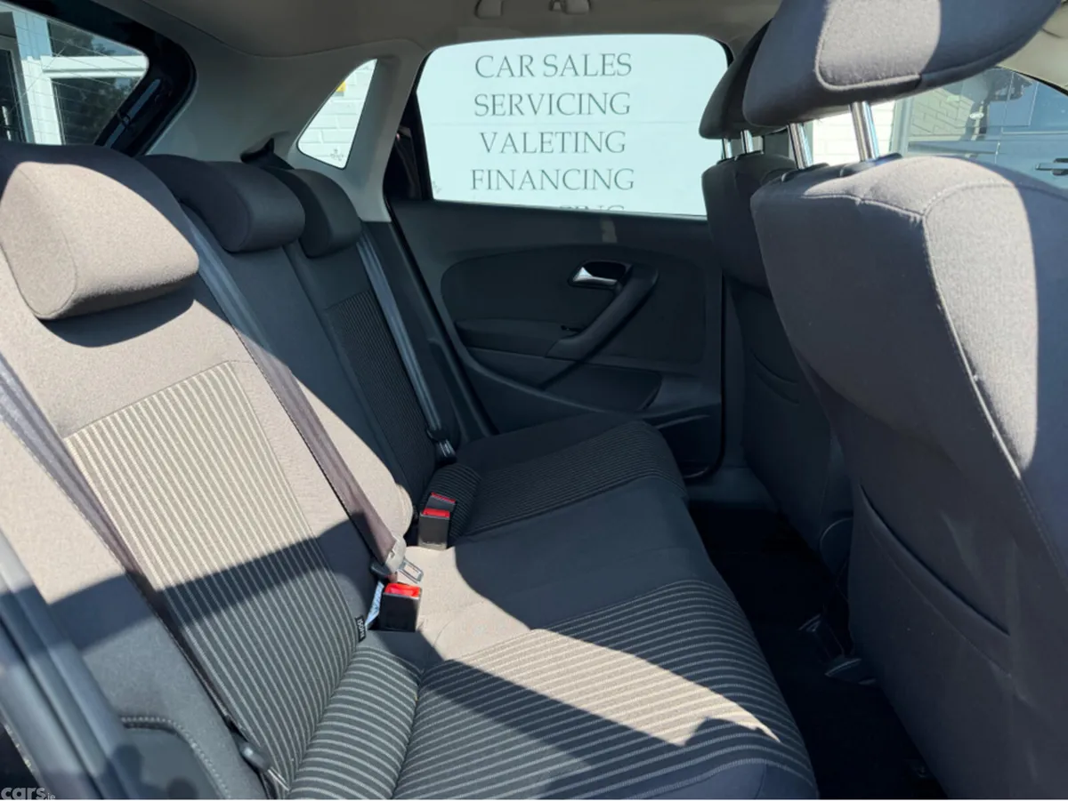 Volkswagen Polo Hatchback, Petrol, 2013, Black